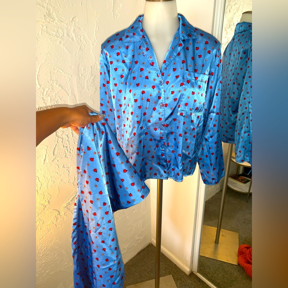 90s ladybug silk PJ set